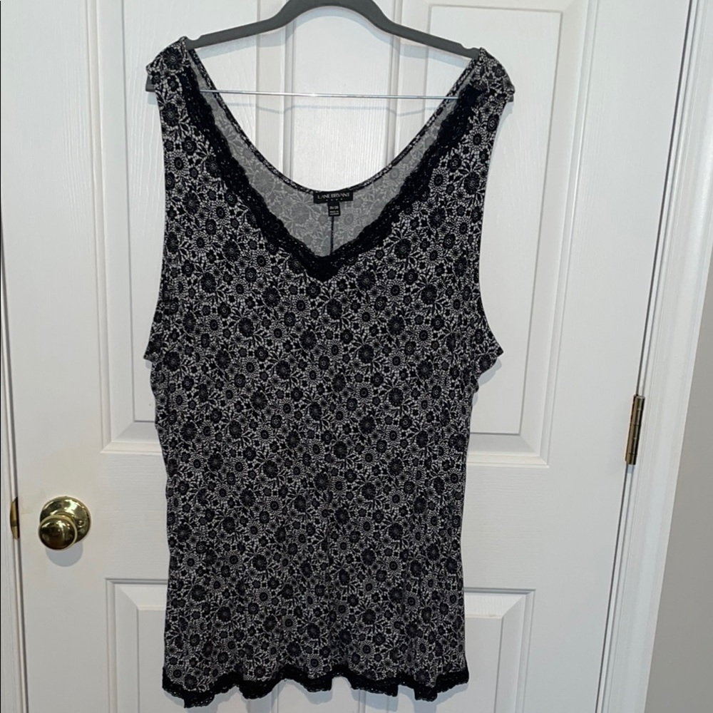 Lane Bryant Black and White Lace Floral Tank Top Stretch Women’s Plus 26/28